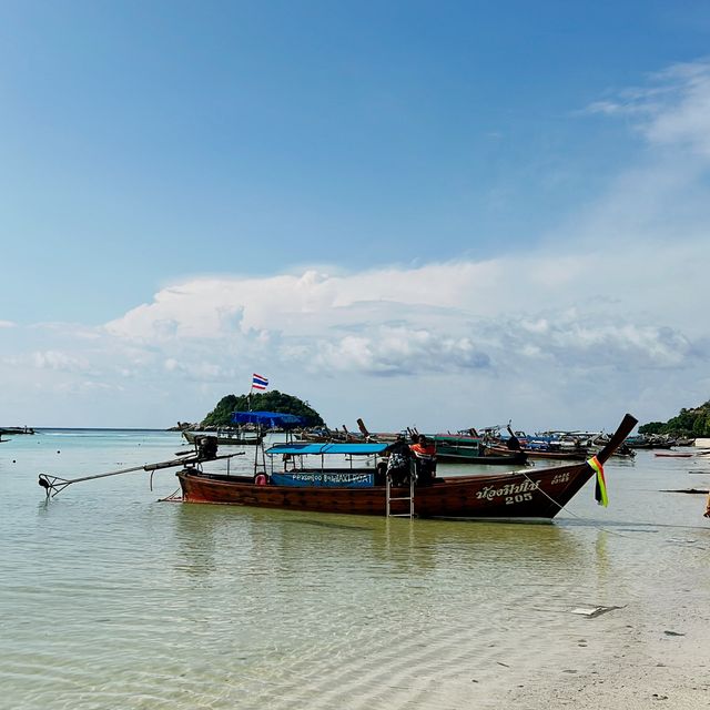 Scuba Diving at SatunDiveResort,Thailand