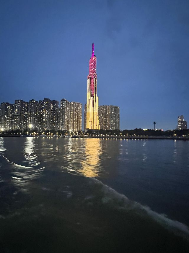 Amazing views from the Saigon Waterbus 🛥️