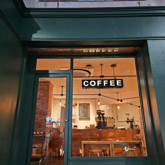 커피 자부심이 느껴지는 제주공항 근처 카페 ☕️ 플랏포 카페