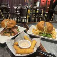 型格工業風🇺🇸邪惡😈巨型大漢堡🍔 🌸Burgeroom（尖沙咀） 