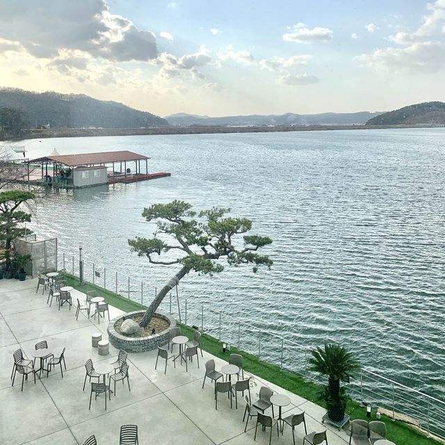용인에 물멍 뷰 카페가? 