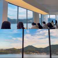 거대란 통유리창 하나 정체가 통영 바다 뷰! 통영여행 첫 코스로 좋은 알터웨이브🌊