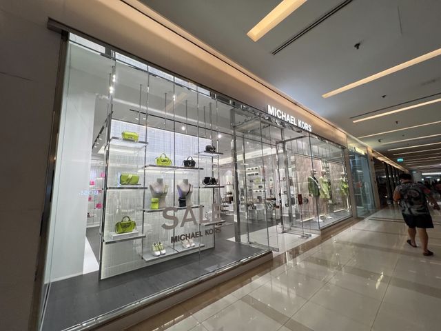 สยามพารากอน ในยามค่ำคืน ✨🛍️