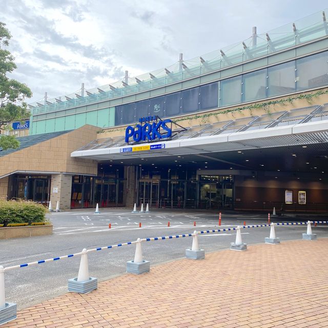 大阪観光スポット！なんばパークスは緑と共存する大型ショッピングモール