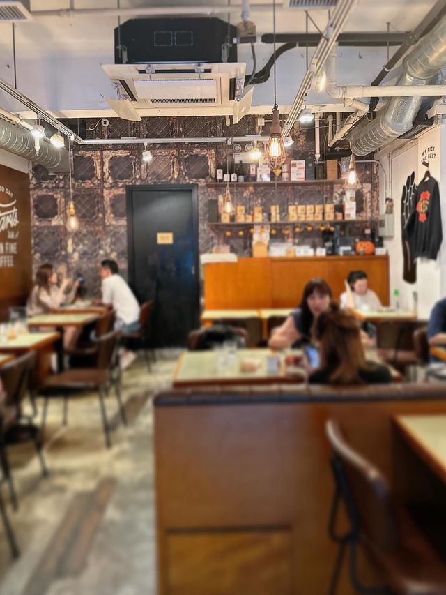 📍尖沙咀｜咖啡 甜點 🍎 𝑪𝒉𝒊𝒍𝒍 嘆午後時光 ☕️