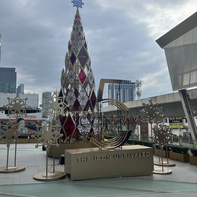 ICON Siam - shopping in Bangkok