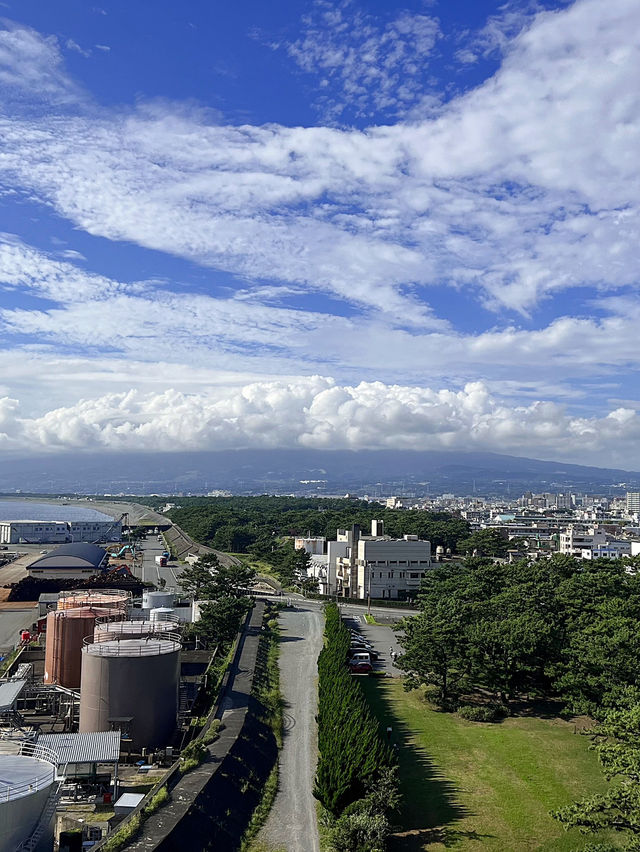 【静岡おでかけスポット】沼津港のランドマーク✨ 沼津港大型展望水門びゅうお