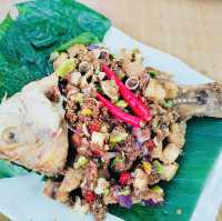ร้านอาหาร วังร่มเมือง