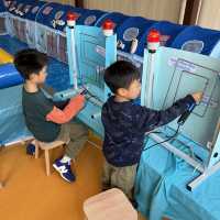 【 從小教導孩子用正確態度去守護海洋生物 】
