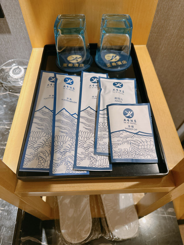 龍華站便利平價酒店｜亞希酒店