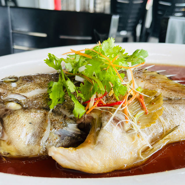 Indulge in Oceanic Delights: Super Lobster Restaurant in Johor