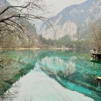 หุบเขาจิ่วจ้ายโกว (Jiuzhaigou) 