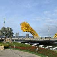 สะพานมังกรไฟ แลนด์มาร์คเมืองดานัง