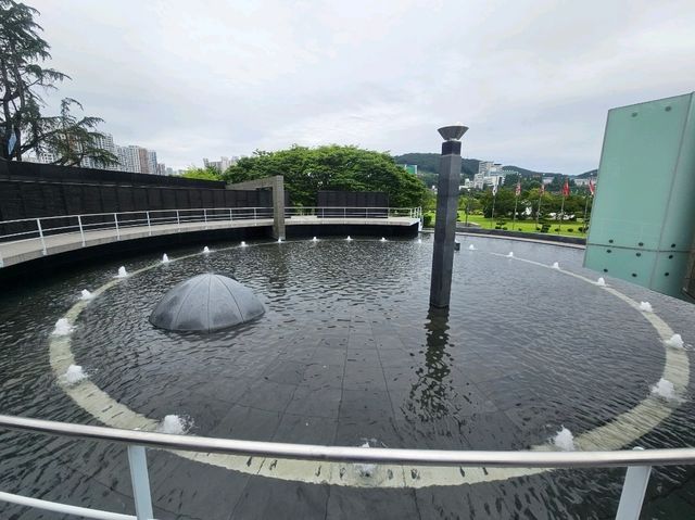 The visit to UN Memorial Cemetery in Busan