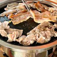 พามาทานบุฟเฟ่ต์ หมูกระทะ 
