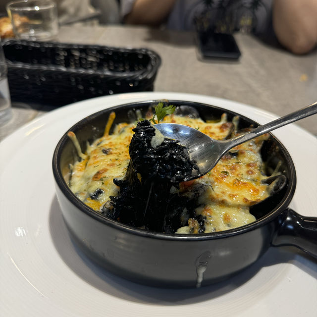 新北市新莊的創意義大利🇮🇹料理菲斯特義式料理餐廳！簡約時尚！