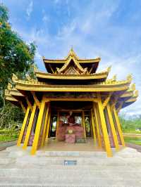 The World’s Largest Outdoor Museum 🏛️🇹🇭✨
