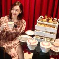 Pretty Afternoon Tea 🫖 in Luxury Jewel Box 