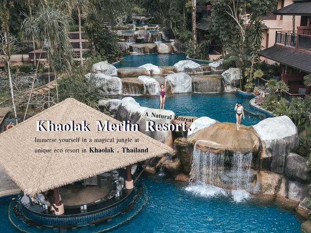 โรงแรมริมทะเลมีน้ำตกสวยไหลผ่าน