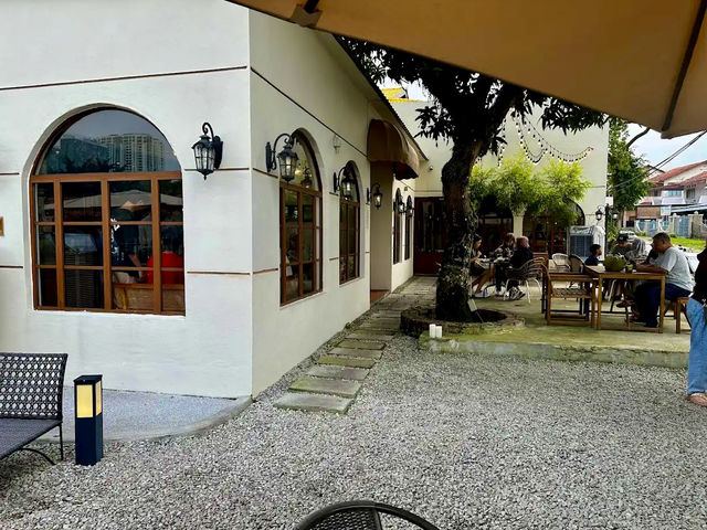 Nimmies Pastry Cafe