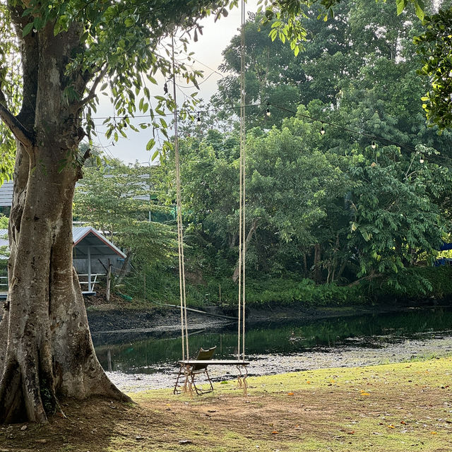 The Tree Riverside ที่พักสวยในอำเภอแก่งกระจาน