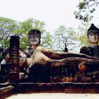 ชมเมืองโบราณ ที่อุทยานประวัติศาสตร์กำแพงเพชร