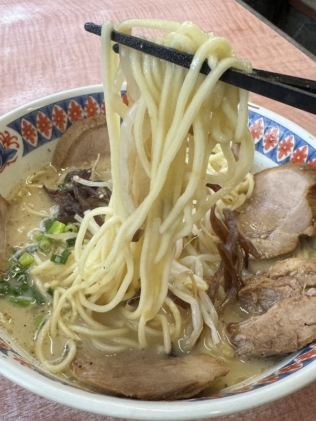 【北九州旅行】とんこつラーメン&焼飯🍜