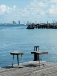 Baan Tah on the Sea ที่พักริมทะเลบางเสร่