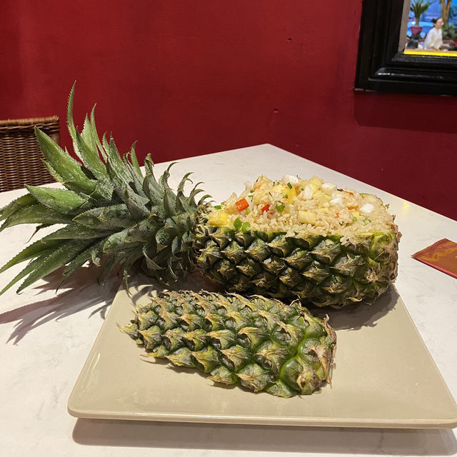 〈ベトナム〉ホーチミンで人気！観光客で賑わうベトナム料理レストラン