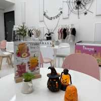 Rang garage cafe คาเฟ่เปิดใหม่ Theme ฮาโลวีน