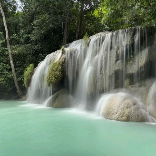 น้ำตกเอราวัณ กาญจนบุรี