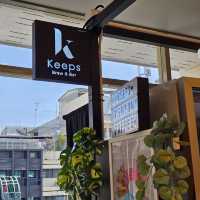 Keeps Brew&Bar คาเฟ่ลับเจริญกรุง