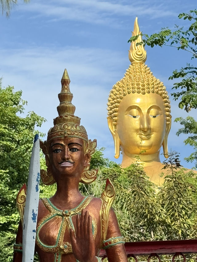 Wat Muang: Home to Thailand’s Largest Buddha and More