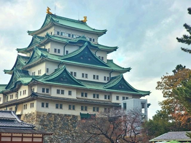 秋天の名古屋城