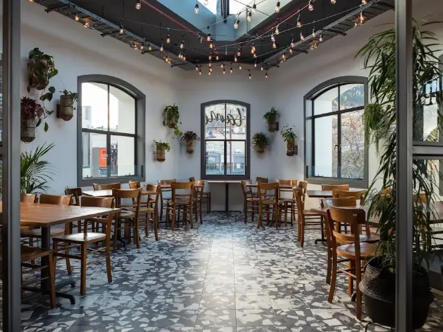 Hot in the city - and extra hot when you choose to eat at Flame 🔥 