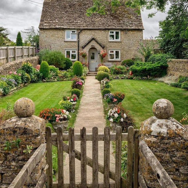 6 Fairytale Villages in England You Must Visit🏴󠁧󠁢󠁥󠁮󠁧󠁿✨