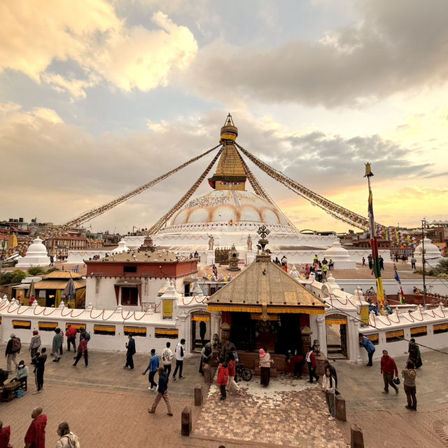 Explore the Peaceful Beauty of Boudhanath Stupa