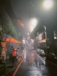 jiufen old street เวอร์ชั่นกลางหมอกฝน 