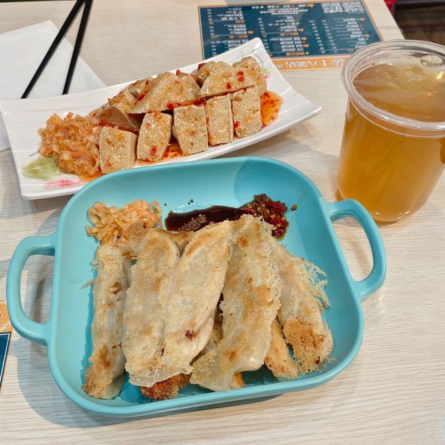 新莊美食，十八號店蔬食新莊廟街店