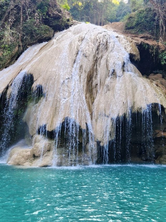 สวรรค์เดินดิน น้ำตกก้อหลวง