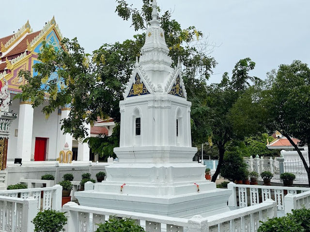 Wat Mani Sathit Kapittharam (Wat Thung Kaew)