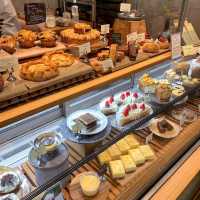 A Sweet Spot in Shibuya: White Glass Coffee🍰