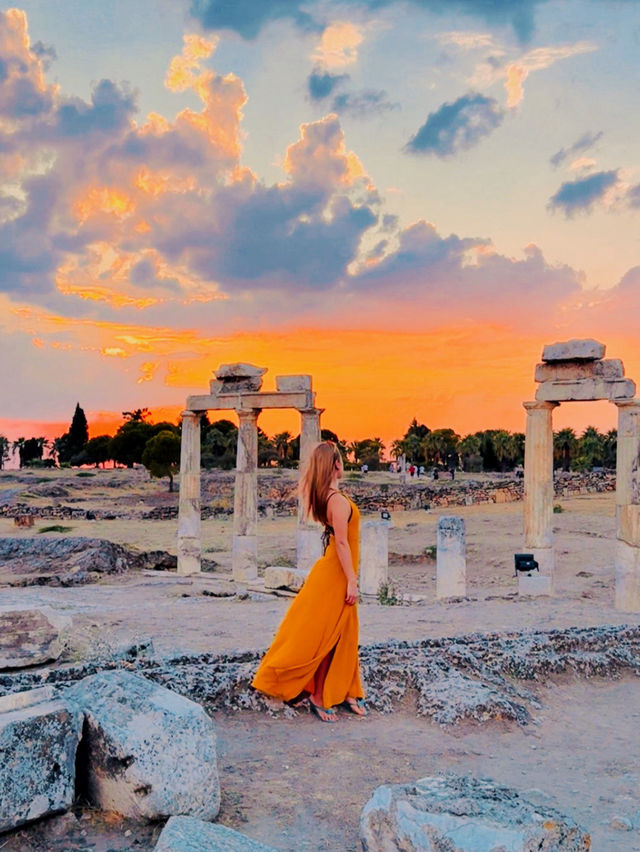 【トルコ🇹🇷】パムッカレの燃えるような夕日🌅