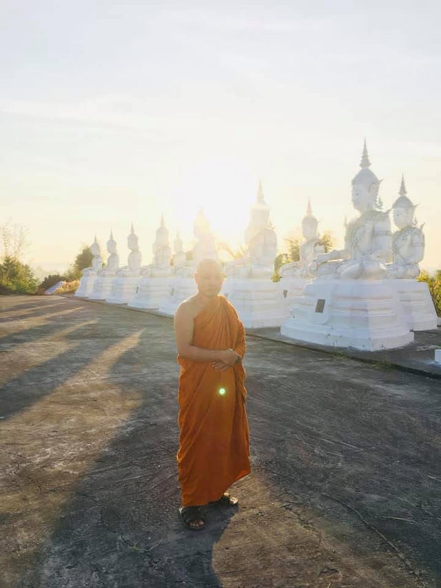 วัดพระพุทธบาทน้ำทิพย์ สกลนคร