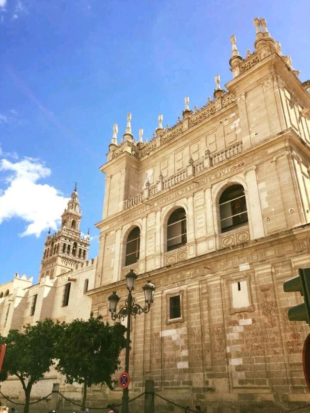 走訪世界最大的哥德式主教座堂：Sevilla 塞維亞大教堂