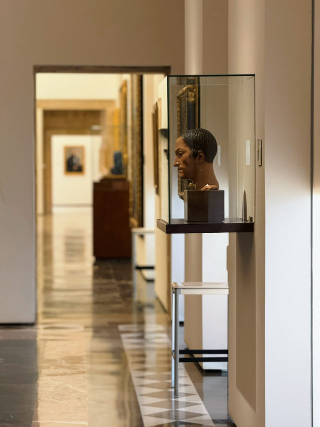 Witness how arts in Granada transition from Moorish to Christian