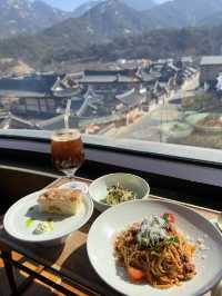 恩平韓屋村を見渡せるカフェレストラン イリンイルサン