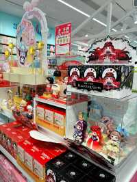 Shopping at Miniso