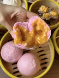 Pink Liu Sha Bao, Silky Rice Rolls & More at Tian Xin Lou near JB CIQ