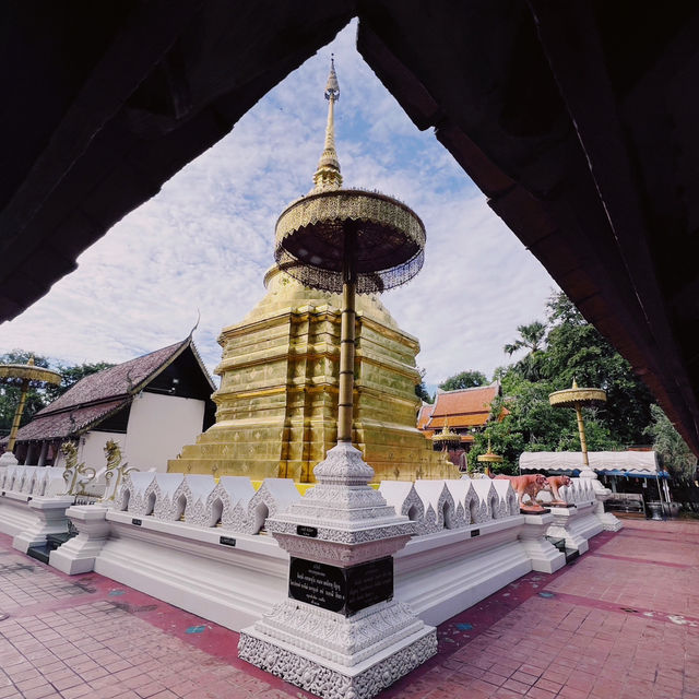 วัดพระธาตุจอมทอง พะเยา